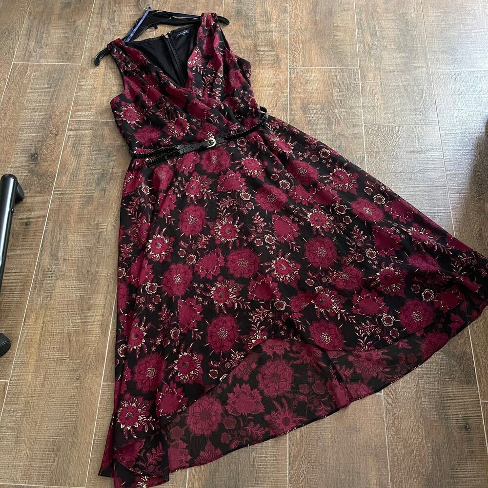 Tommy Hilfiger Women's Burgundy Floral Sleeveless Belted Midi Sheath Dress - Picture 4 of 11